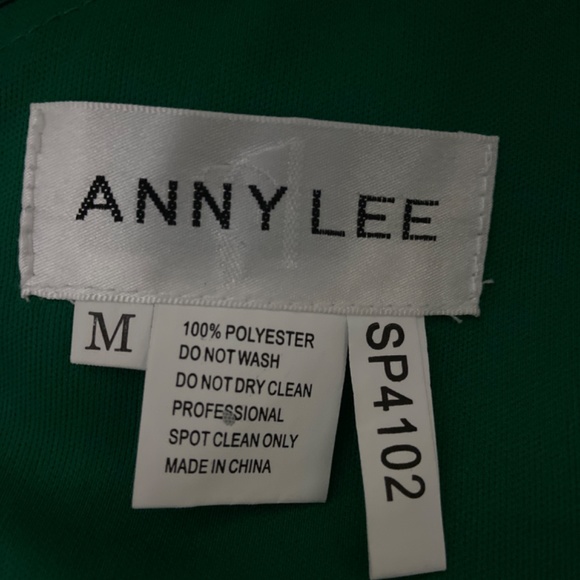 Emerald Green Dress - Picture 7 of 7